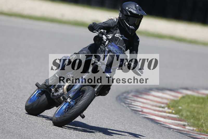 /43 08.08.2025 Discover the Bike ADR/Bike 1 gruen/450